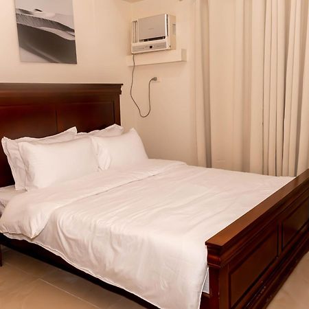 Amora Suites At The Beacon Makati Manila Ruang foto