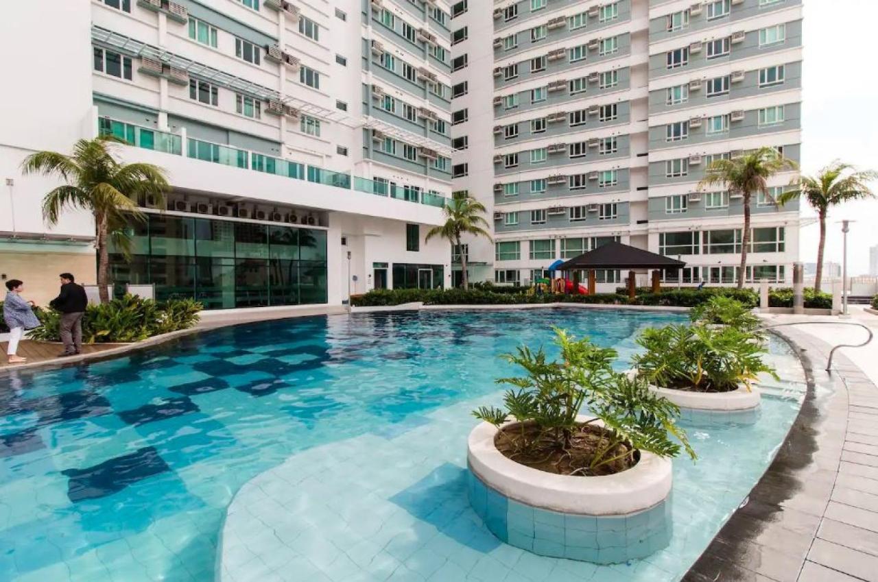 Amora Suites At The Beacon Makati Manila Bagian luar foto