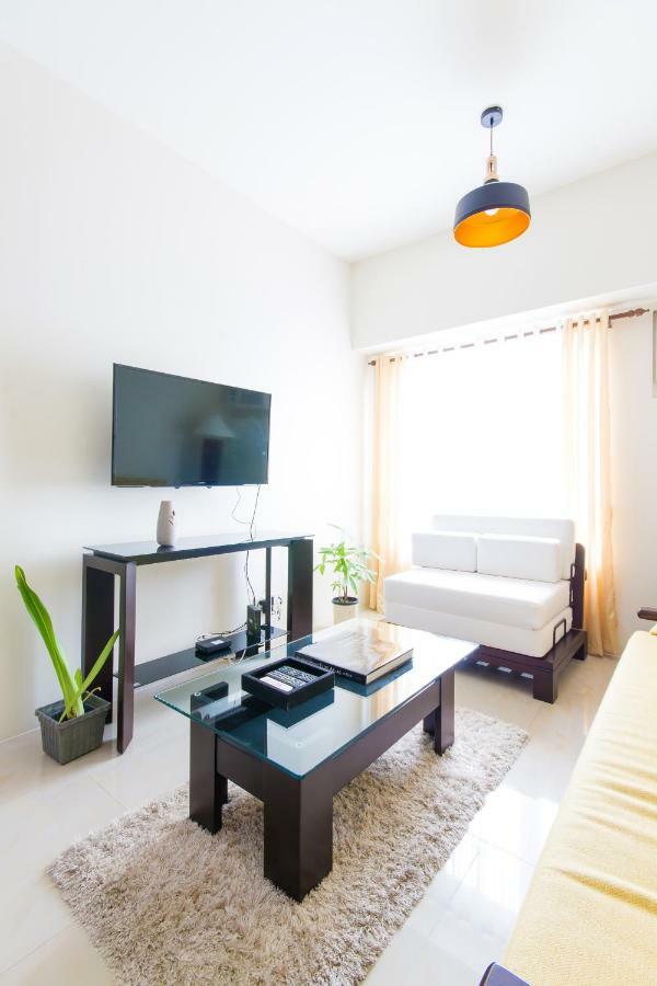 Amora Suites At The Beacon Makati Manila Bagian luar foto